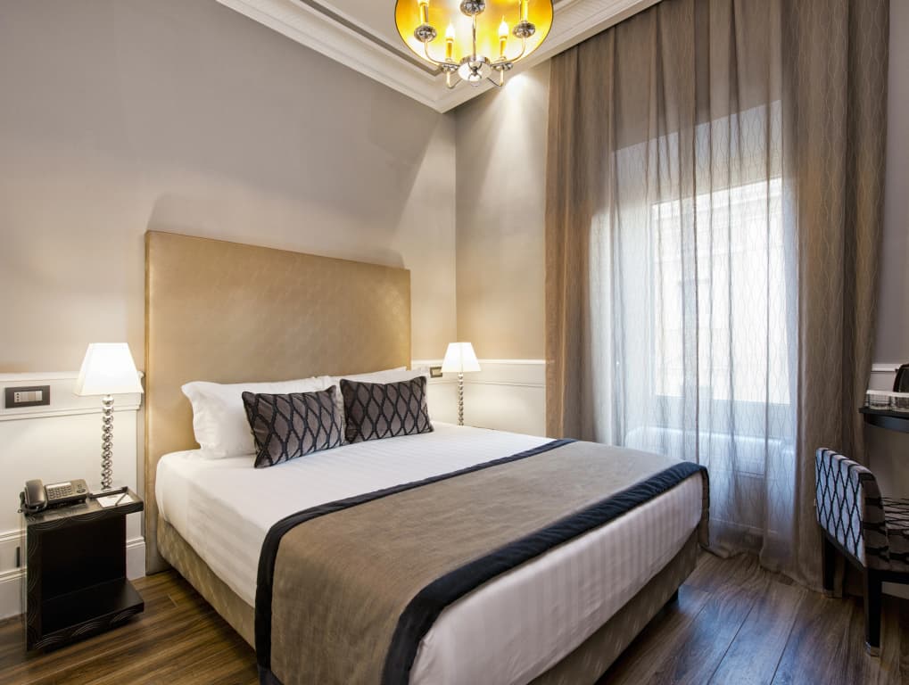 The Independent Suites Hotel - photo 23