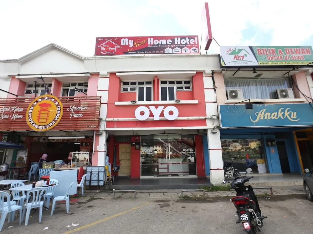 My New Home Hotel by OYO Rooms - photo 12