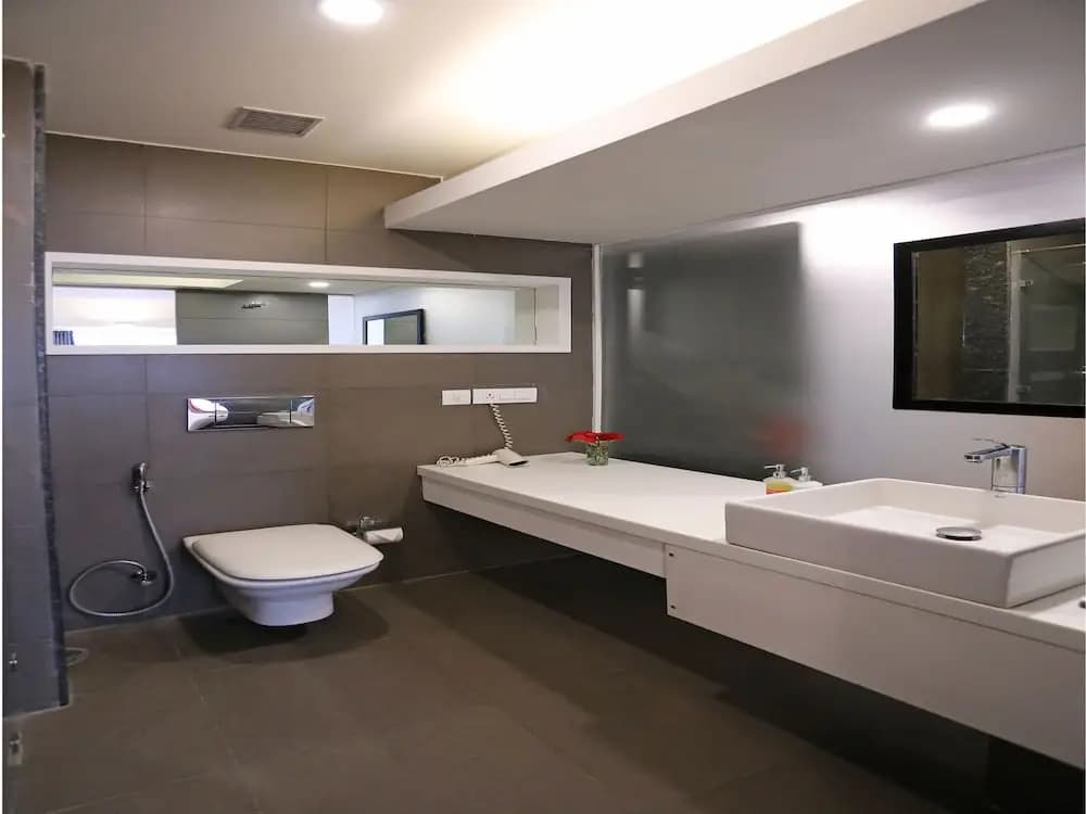 OYO Townhouse 015 Lajpat Nagar - photo 8