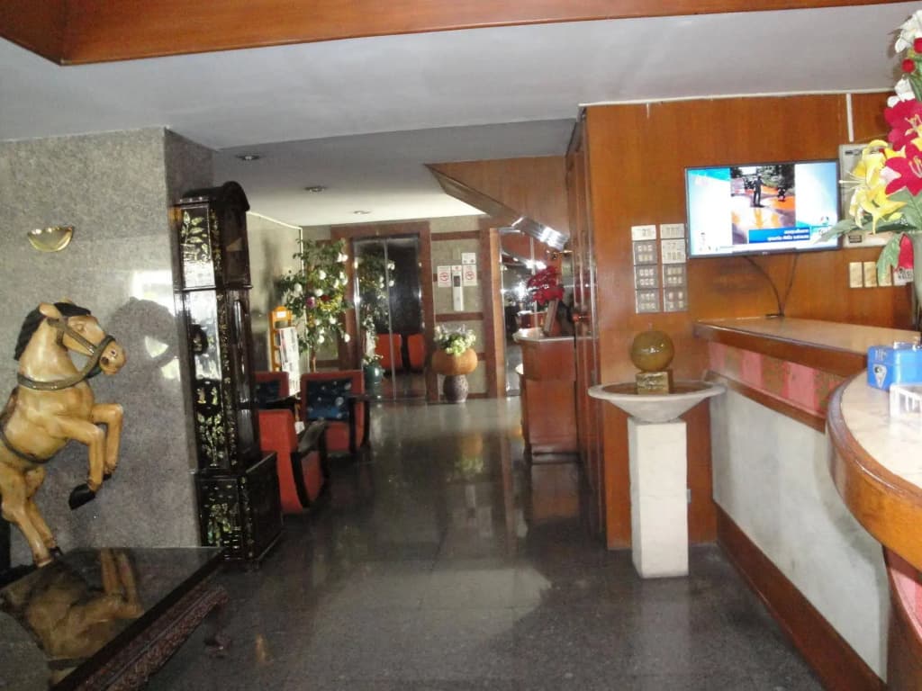Interchange Tower Serviced Apartment - photo 2