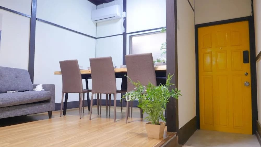 Within walking distance to Shinjuku | 4 min walk to nearest station | Entire 3BR house 75㎡ | Sleeps up to 10 | Family-friendly | High-speed Wi-Fi | Shibuya, Tokyo - photo 20