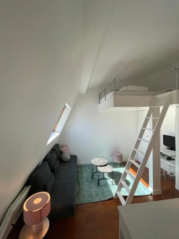 Beautiful Lincoln Apartment - photo 9