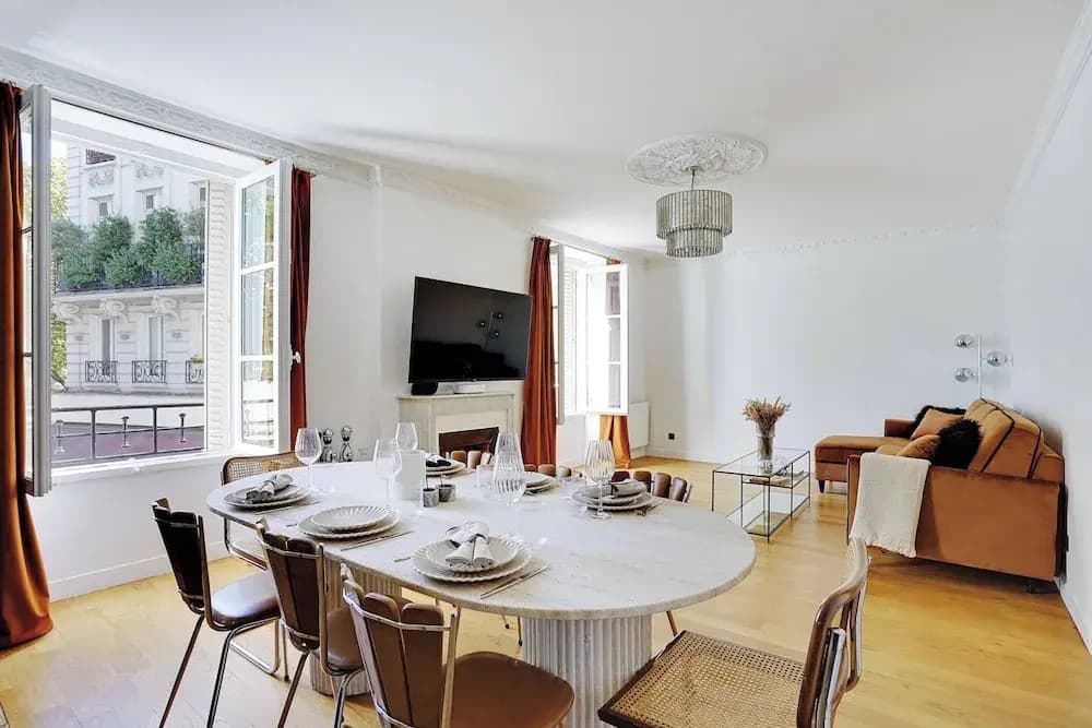 Chic 2BR Retreat for 4P- Heart of Invalides - photo 12