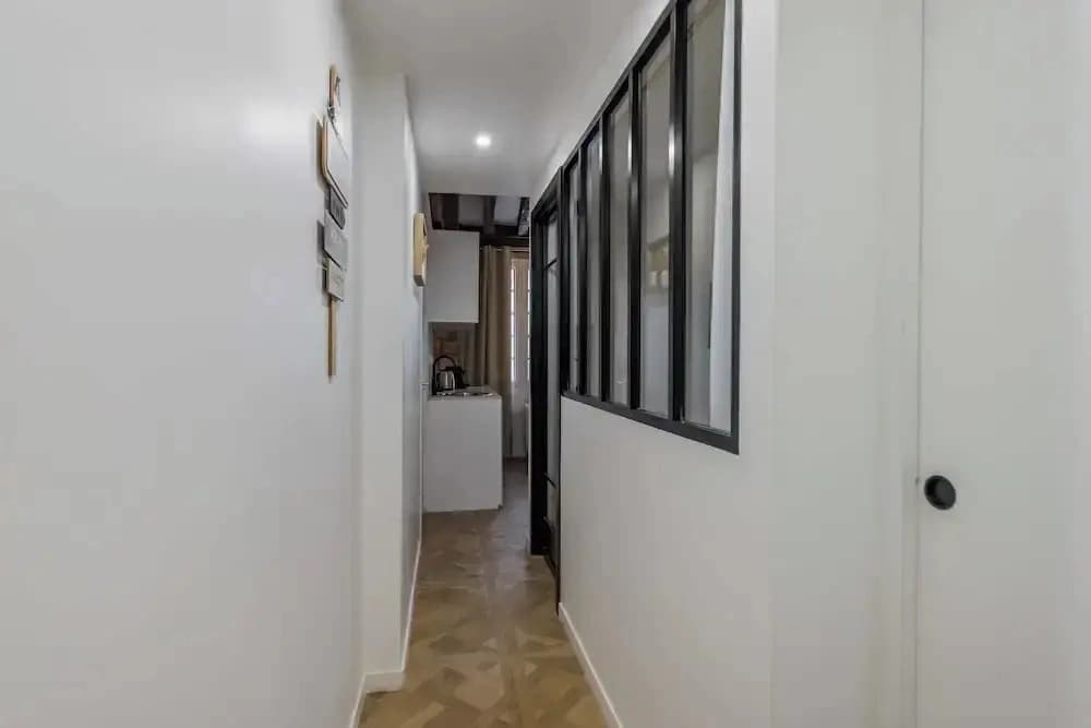 Chic, Comfortable Flat Near rue Montmartre - photo 9