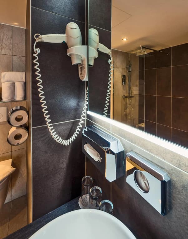 Alfred Hotel - photo 33