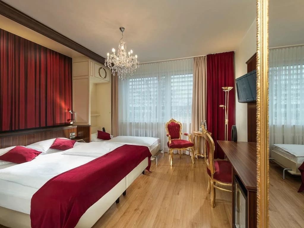 Ibis Styles Berlin an der Oper - photo 15