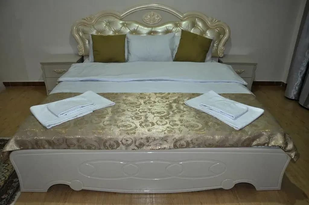 White Palace Hotel - photo 4