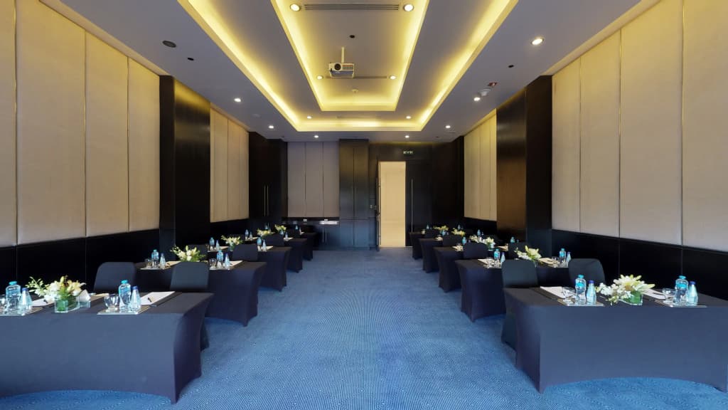 Dusit Thani LakeView Cairo - photo 23