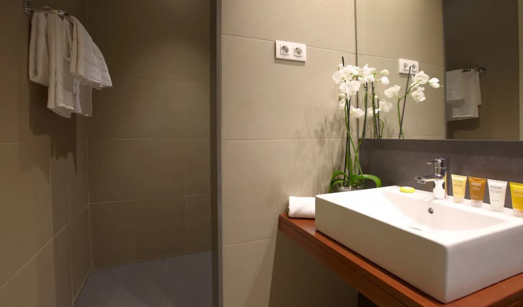 Duquesa Suites Barcelona - photo 9