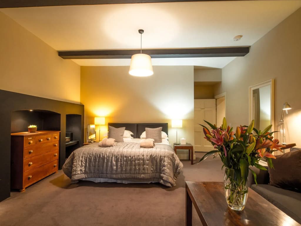 Six Brunton Place - photo 3