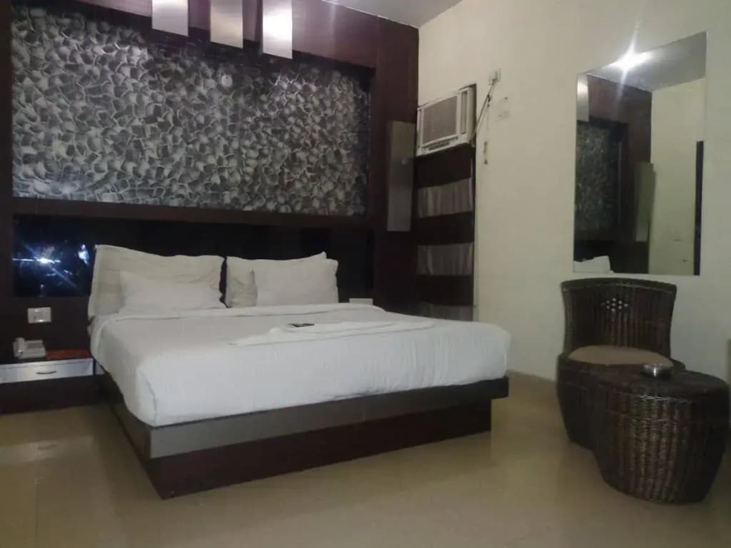 Hotel Cartel Palace - photo 3