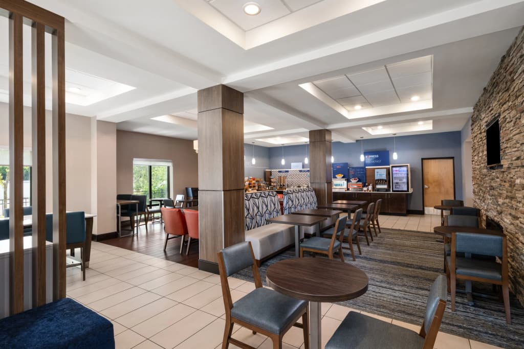 Holiday Inn Express & Suites Orlando East - UCF Area by IHG - photo 35