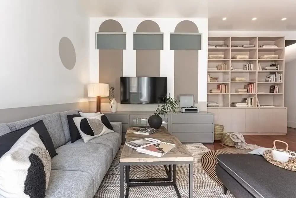 Derj - 2 Bedrooms in Almagro - photo 3
