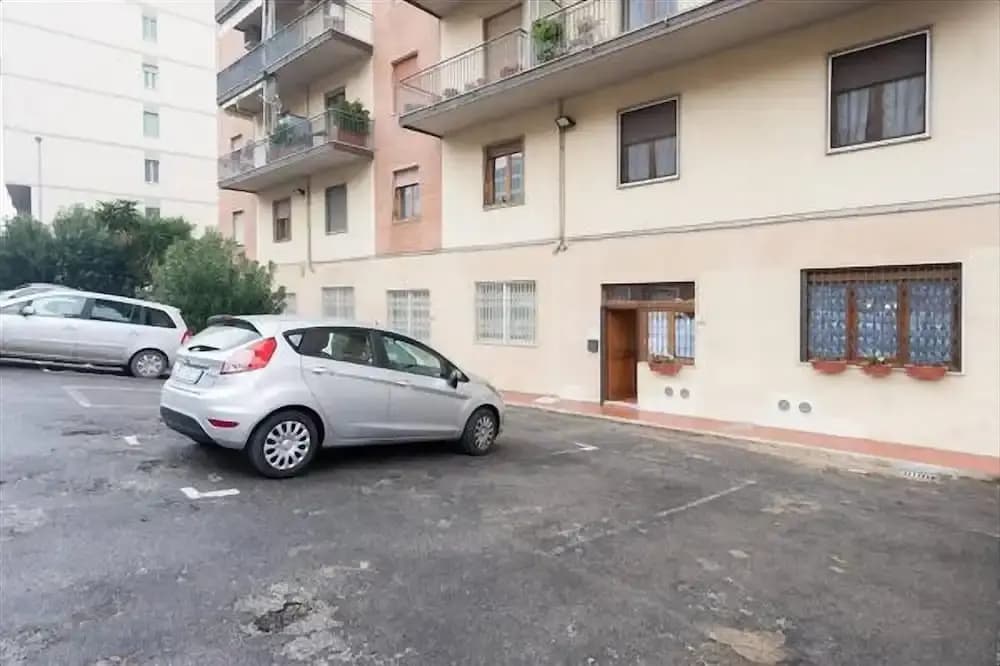 A Different Side of Florence - main photo
