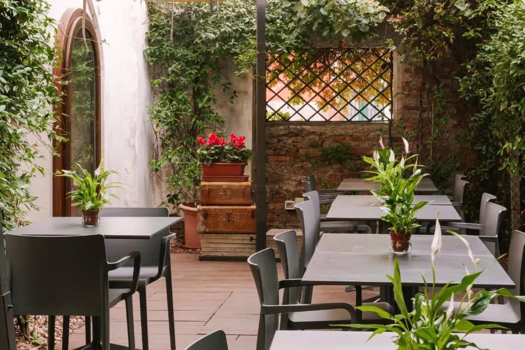 Easy Hostel Venice - photo 2