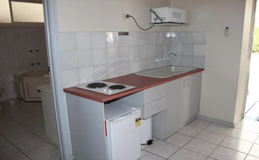 Hume Villa Motor Inn - photo 11