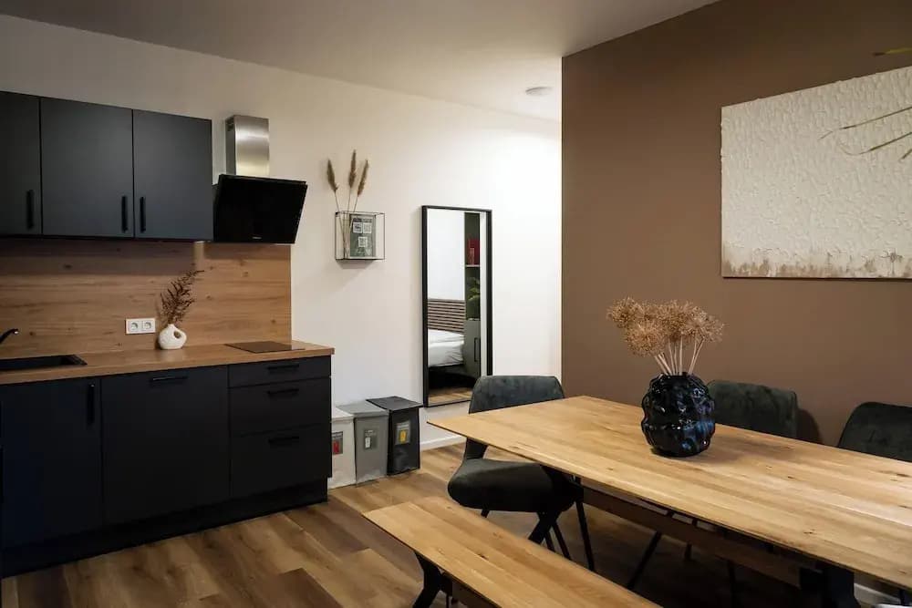 Urban Jungle Apartments - photo 38