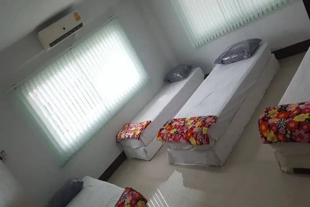 H Youth Hostel - photo 5