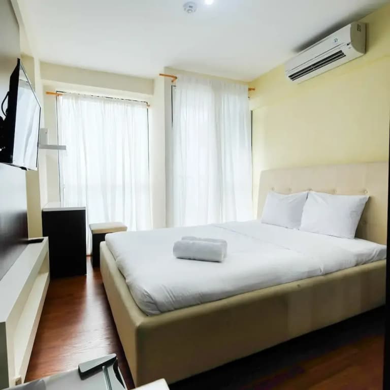 Comfy Studio Tifolia Apartment - photo 5