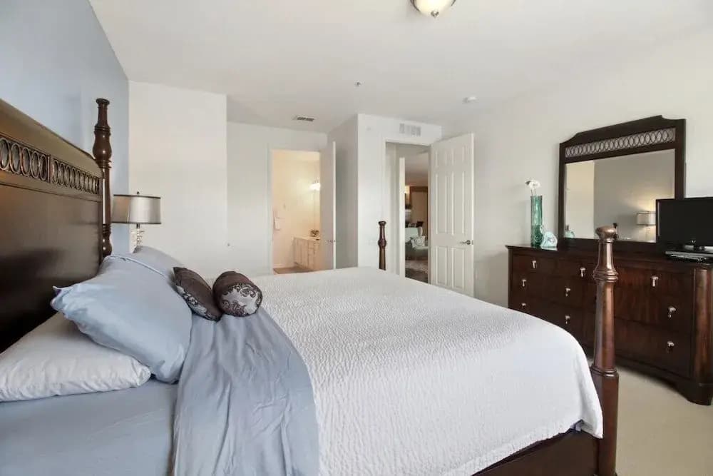 Poolside Charm 3 Bedroom Condo - photo 5