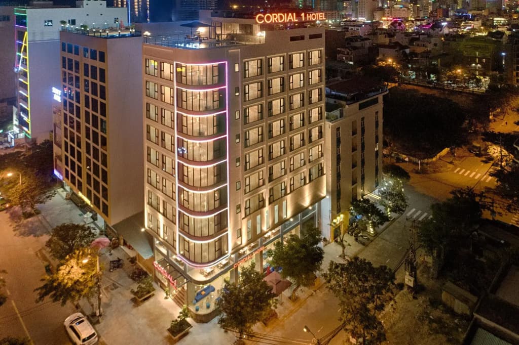 Cordial Hotel - photo 1