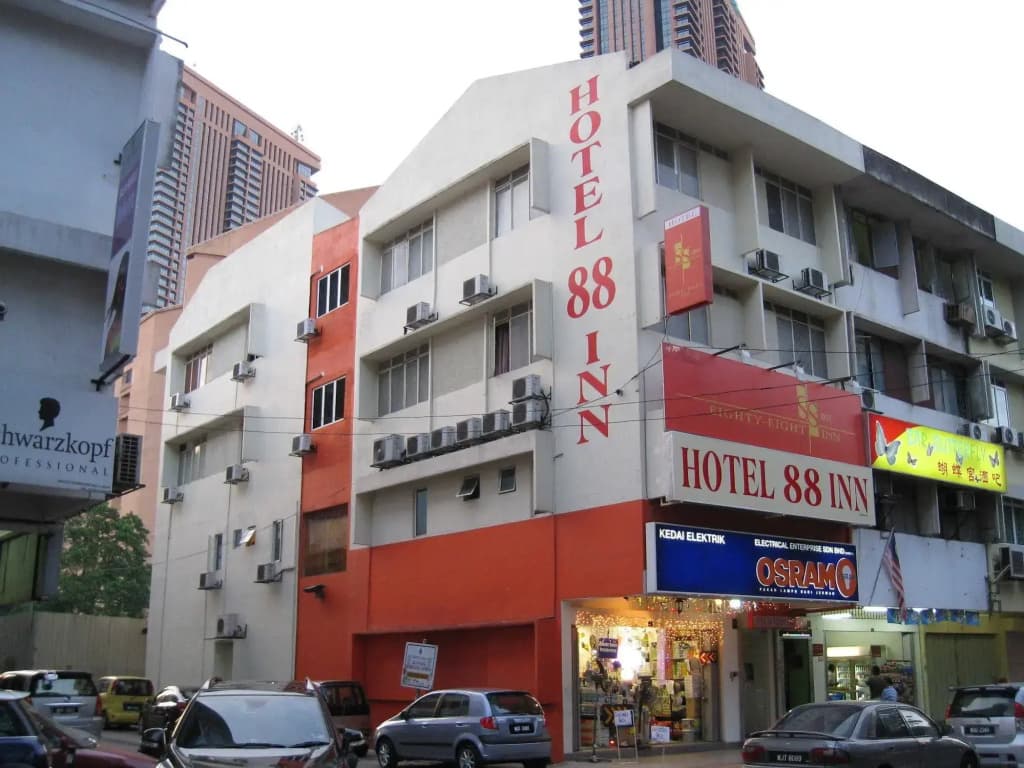 Eighty-Eight Inn - photo 1