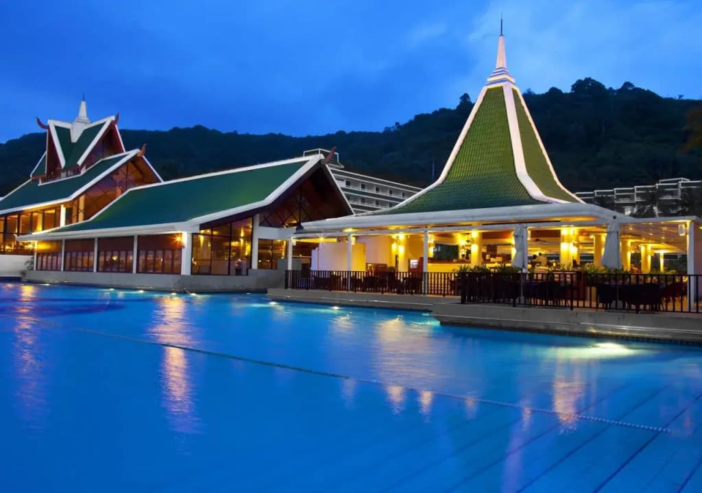 Le Meridien Phuket Beach Resort - photo 18