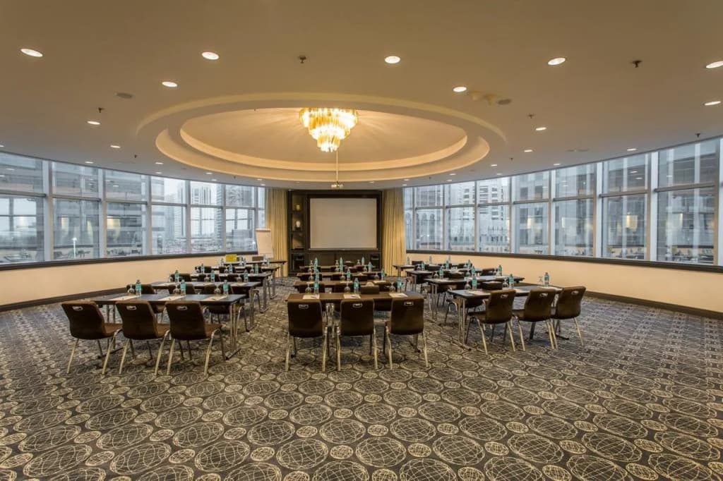 Le Royal Meridien Abu Dhabi - photo 18