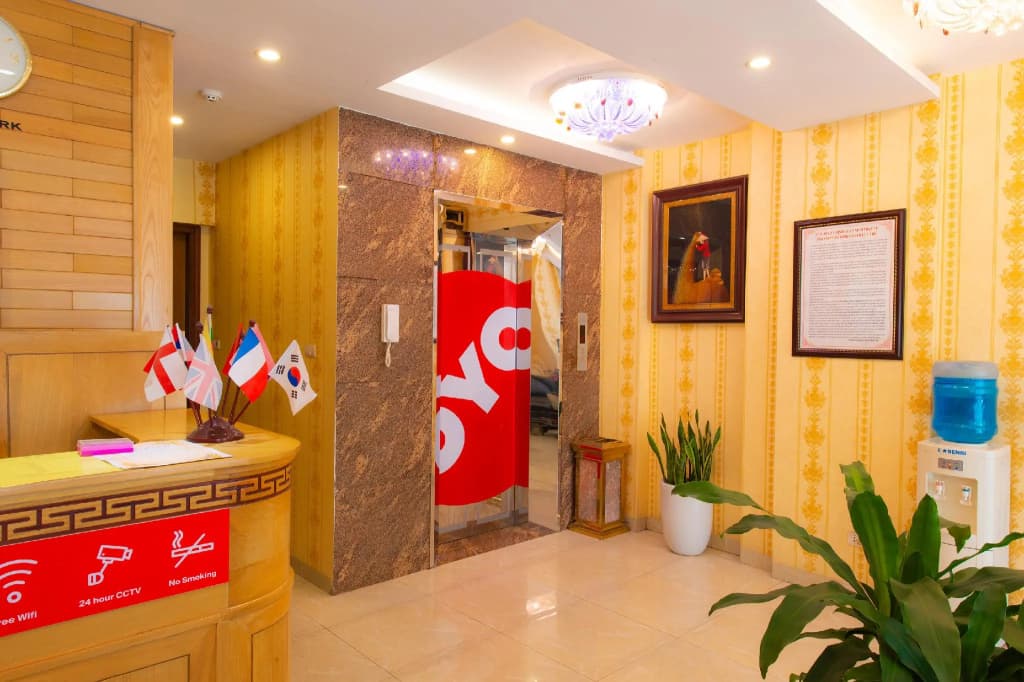 Dragon Hotel - photo 2