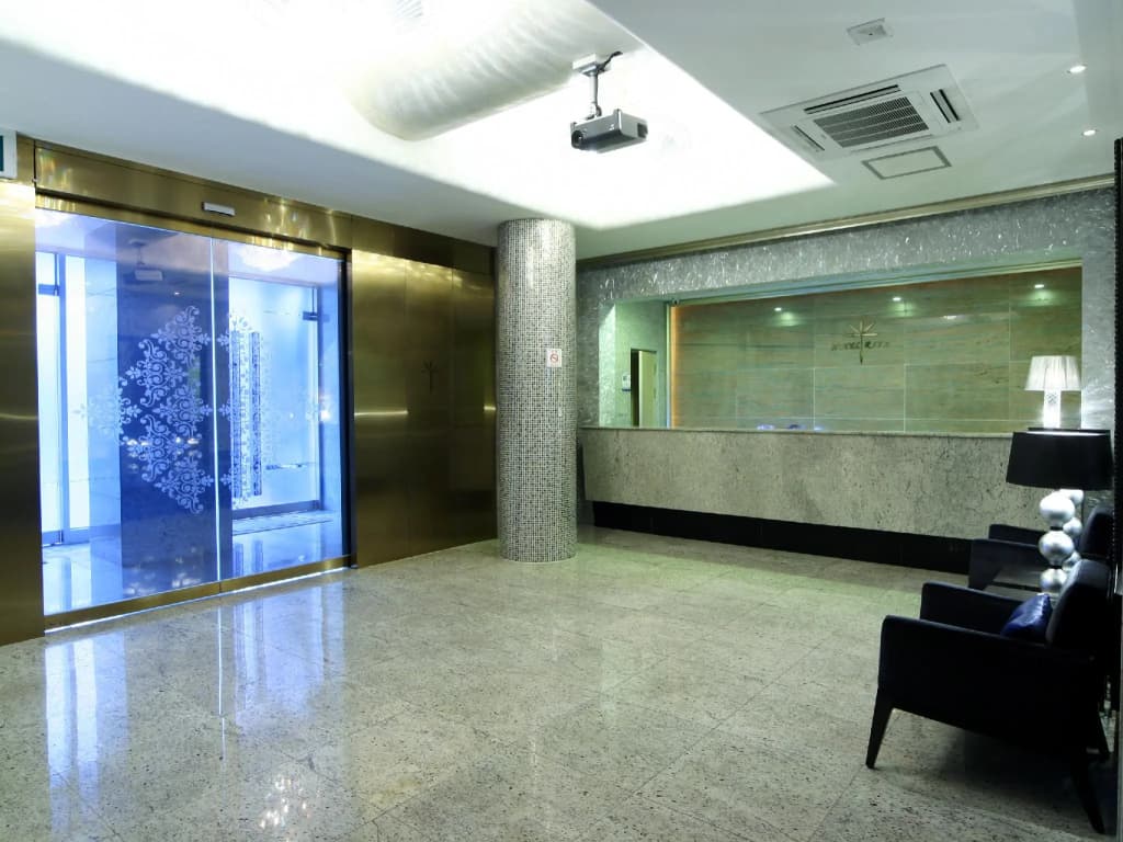 Ritz Seoul Hotel - photo 11