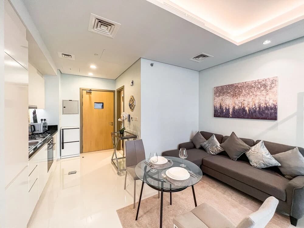 Luton Vacation Homes - Paramount Midtown - photo 23