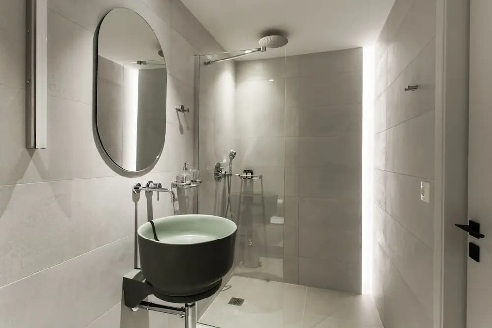 Marvelous 2Br Apartments With Balcony - photo 7