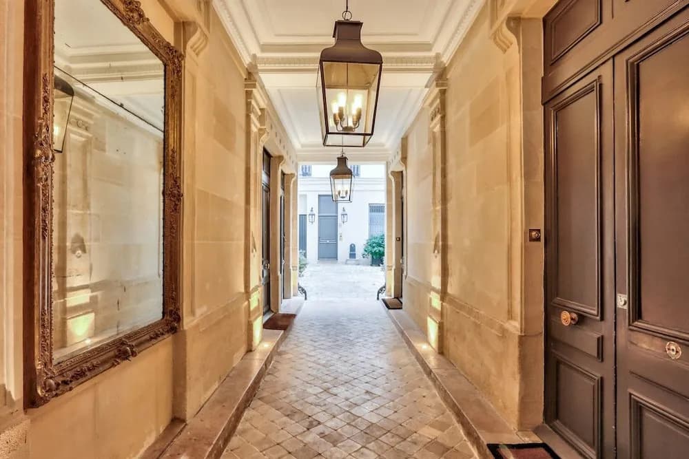 Love Nest in Saint Germain - photo 8
