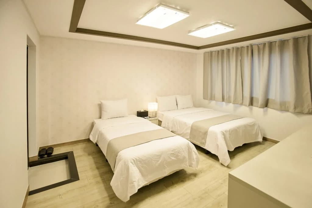 Yeongdeungpo VIP Hotel - photo 21