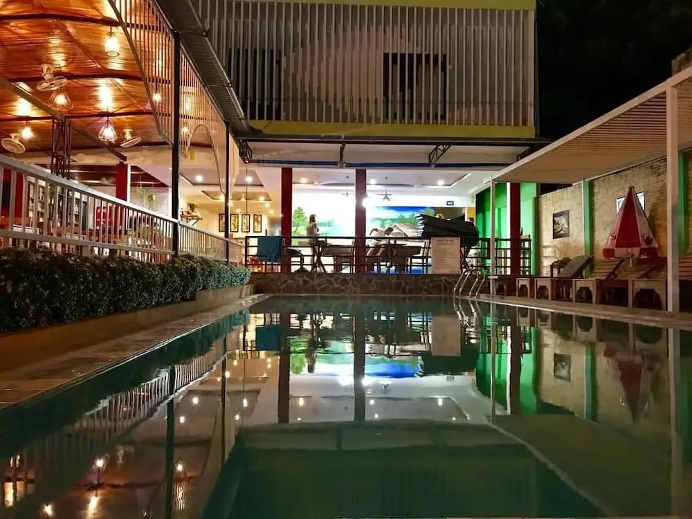 Duke Hostel - photo 1