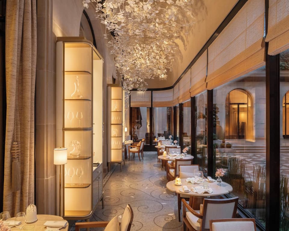 Four Seasons George V Hotel - photo 24