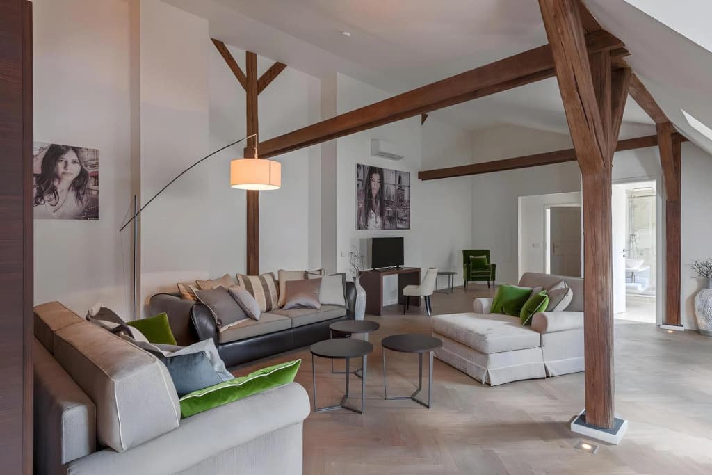 H7 Palace - photo 31