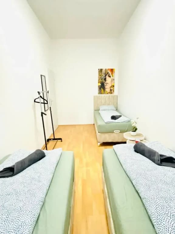 Rooms in Cozy 4BR Shared Apt Central - photo 45