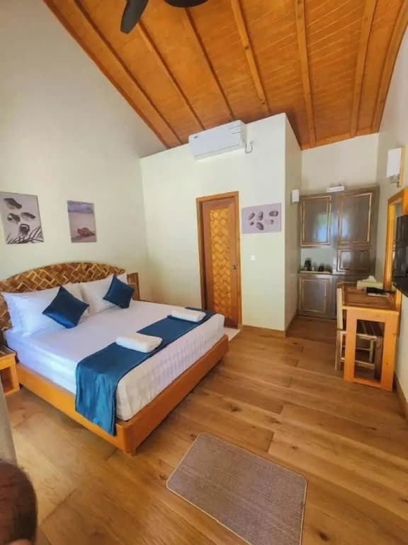 Rattehi Inn at Rakeedhoo - photo 6