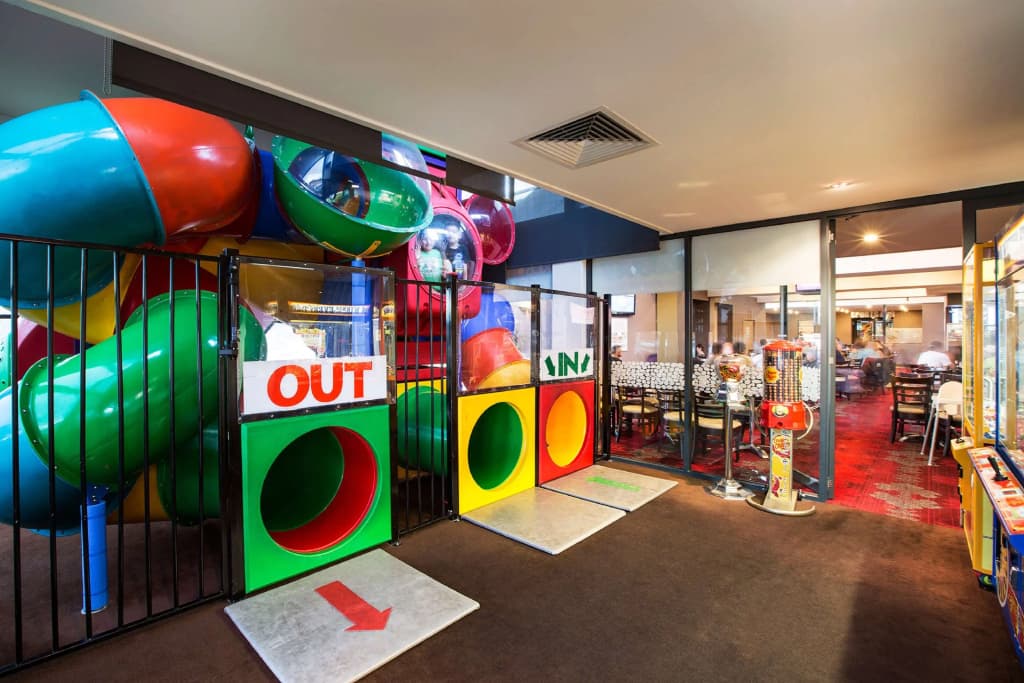 Nightcap at Keysborough Hotel - photo 11