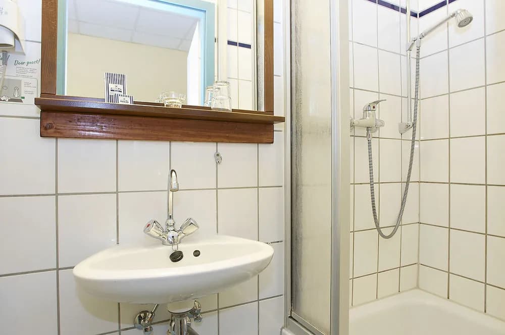 Juncker's Hotel Garni - photo 8