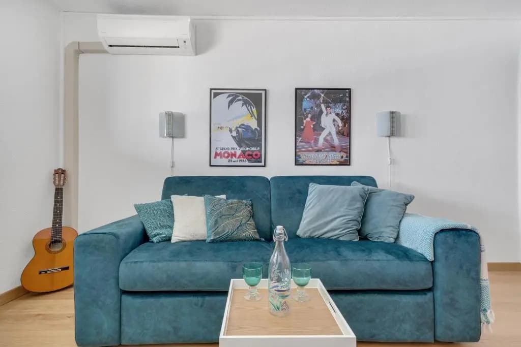 La Prom - a two bedroom apartment with a sea view - photo 4