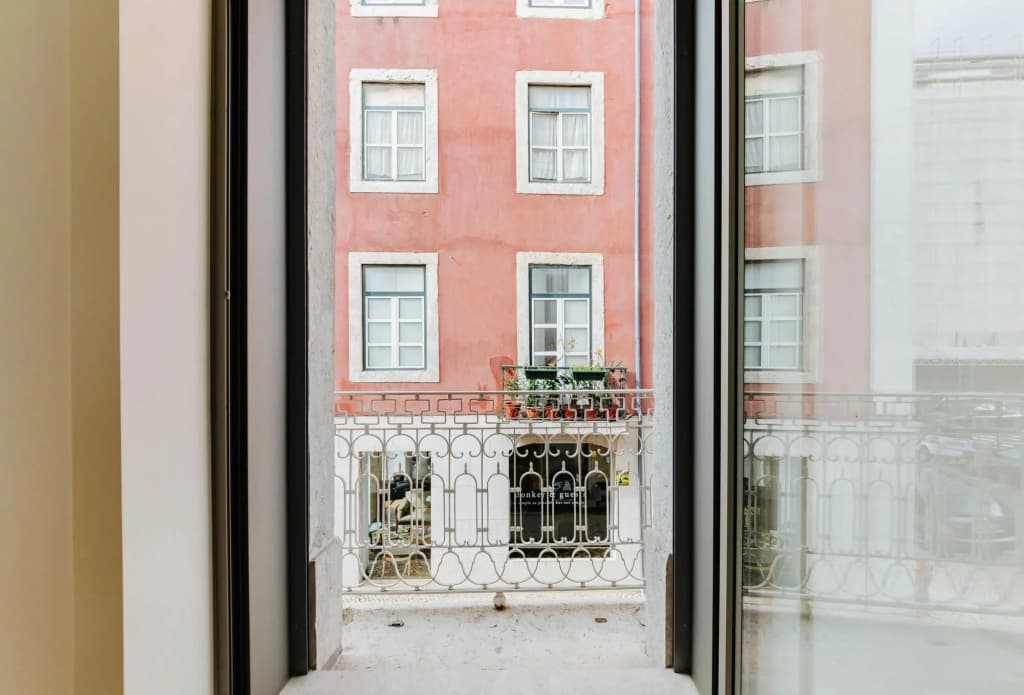 Lady Madonna in Lisboa Ciudad - photo 1