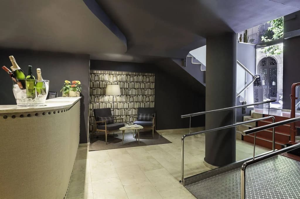 Hotel Acta BCN 40 - photo 23