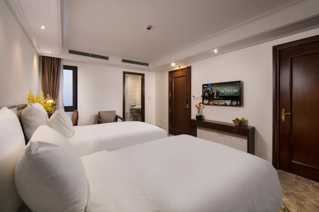 The Oriental Jade Hotel - photo 45