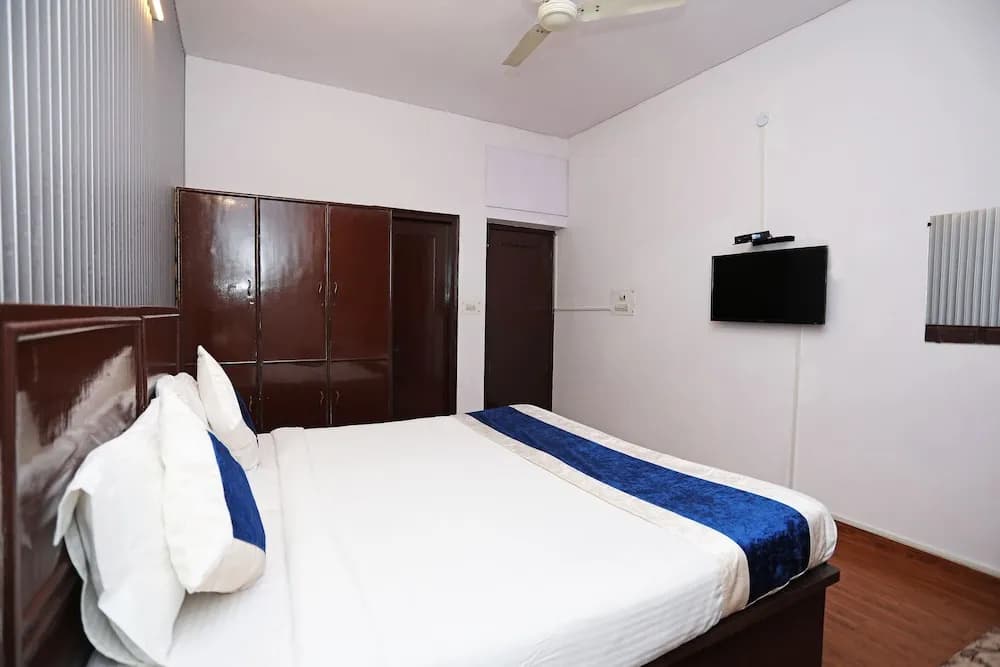OYO 9534 Hotel Heights - photo 4