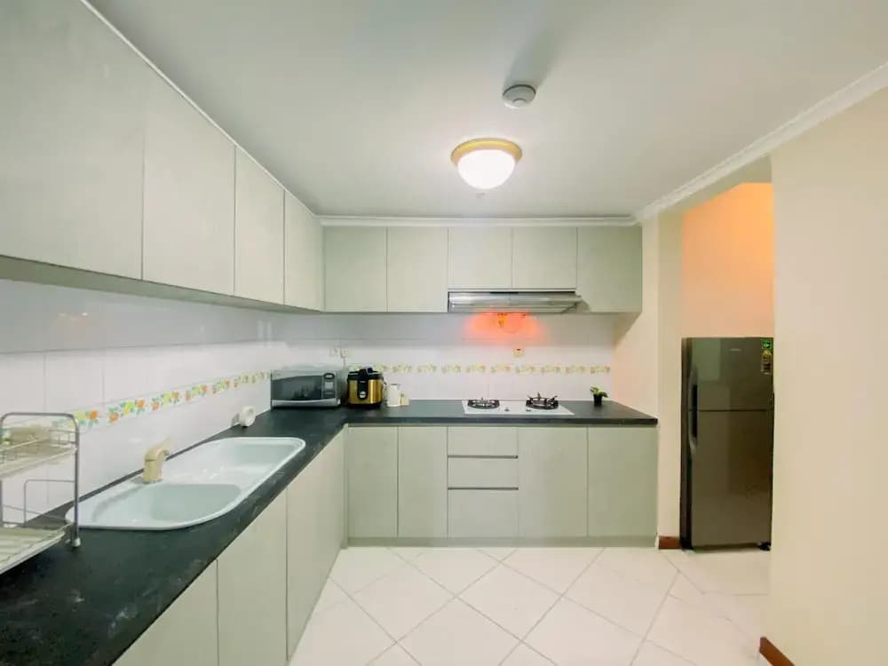 Best Place And Spacious 3Br At Sudirman Tower Condominium Apartment - photo 18