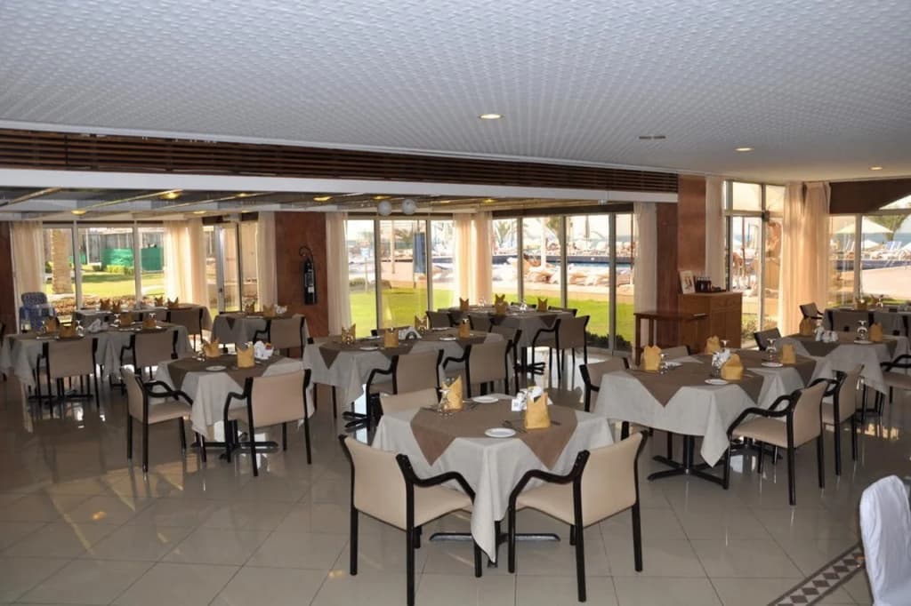 Sharjah Carlton Hotel - photo 25