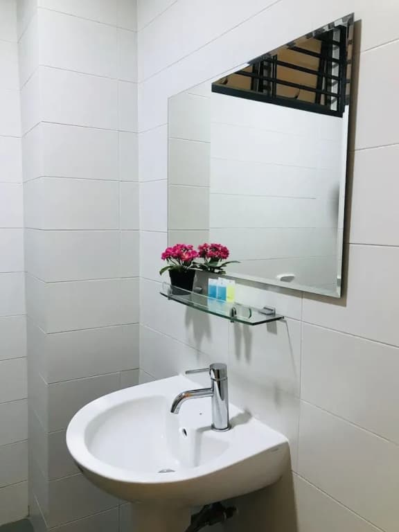 Palazio Mount Austin by Homefort Suites - photo 9