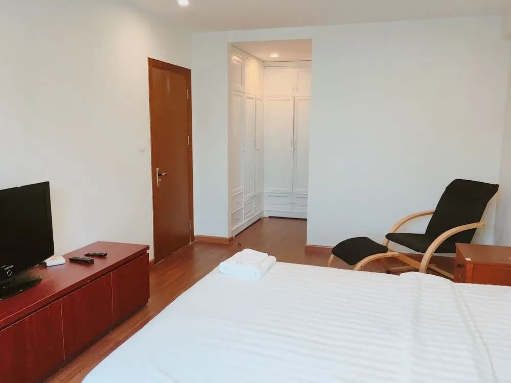 Ur Hanoi Service Apartment - photo 2